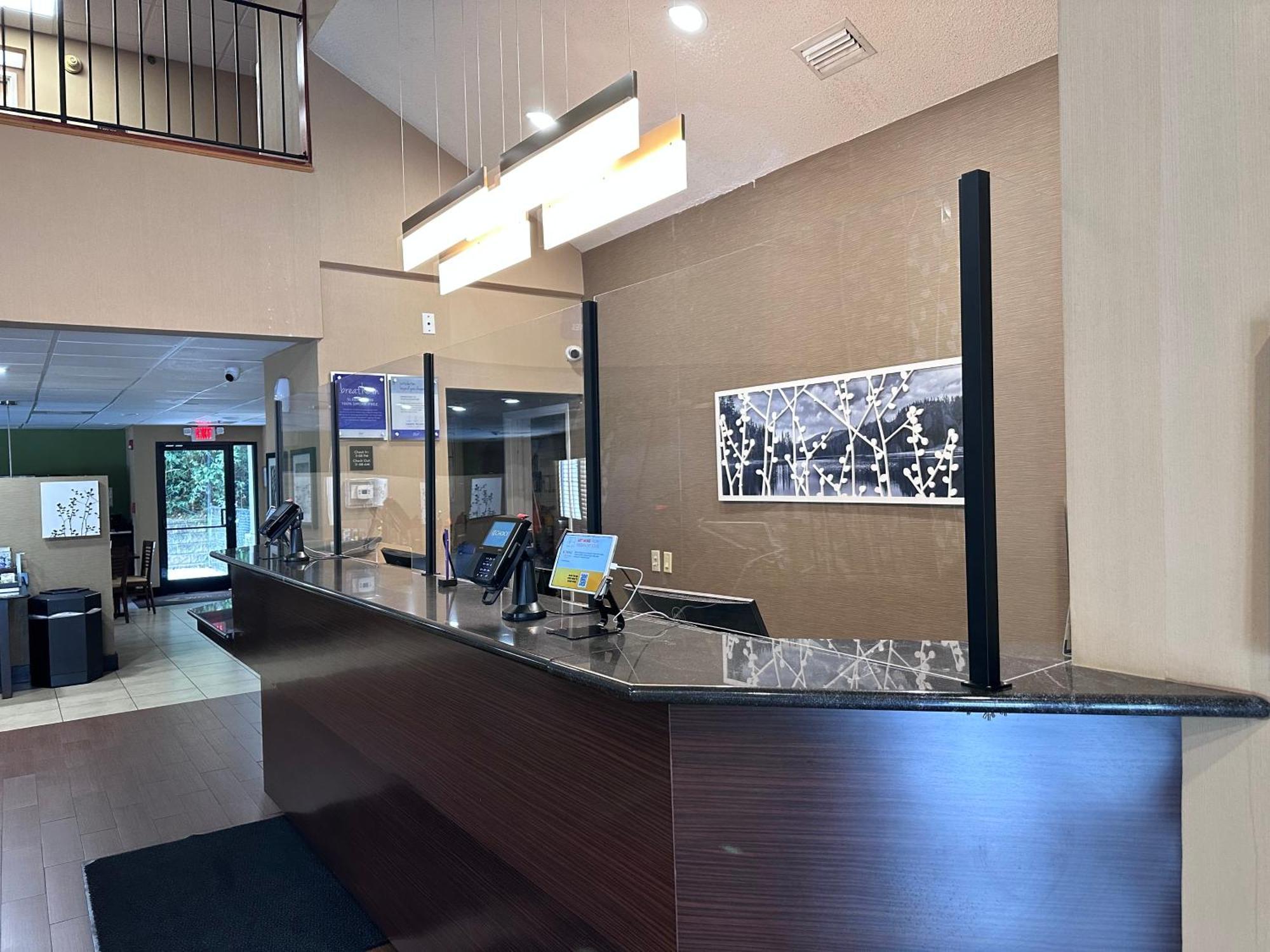 Sleep & - State Area Hotel