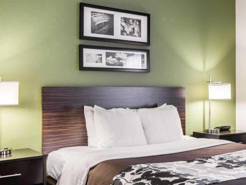 Sleep & - State Area Hotel