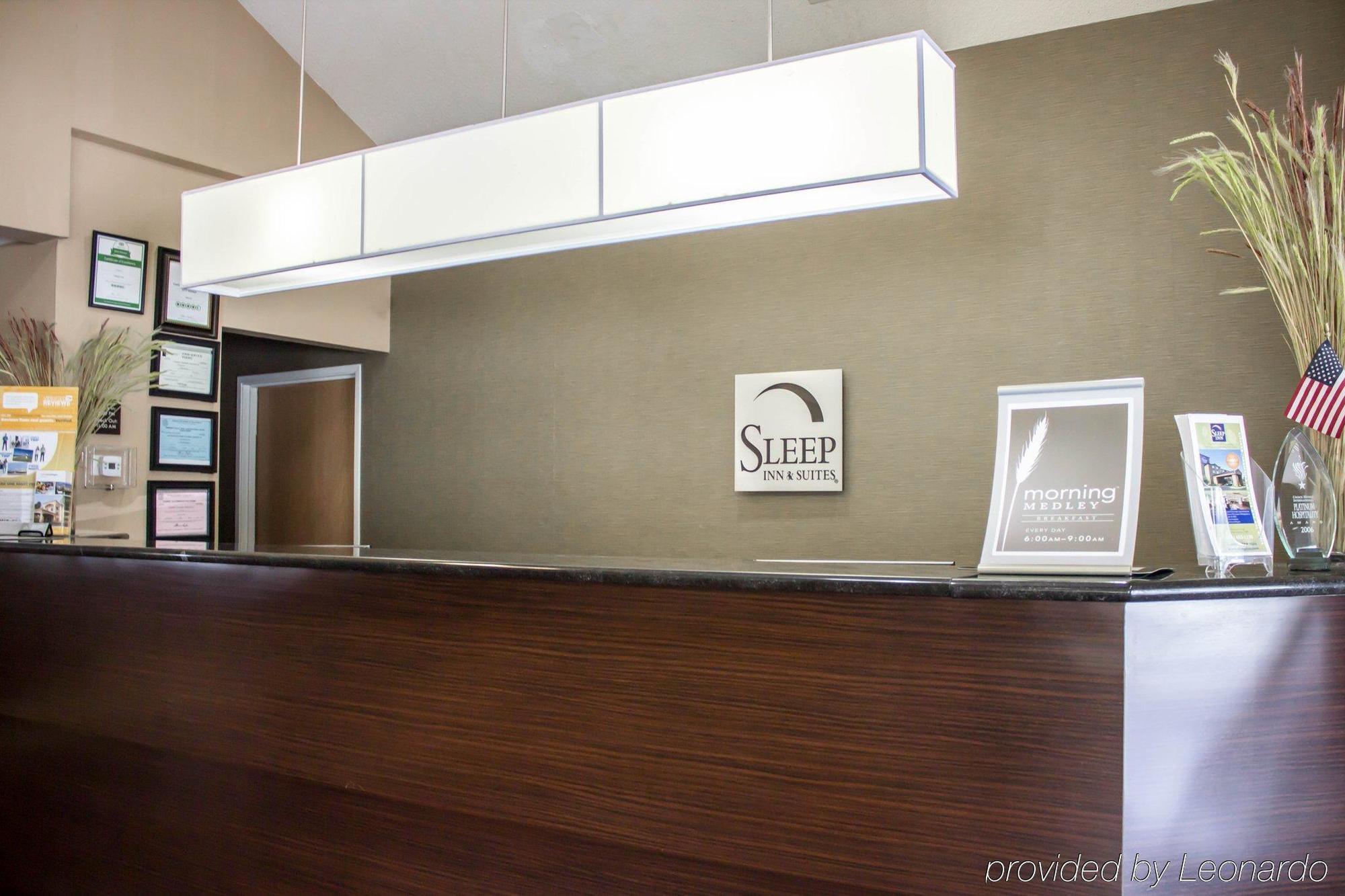 Sleep & - State Area Hotel