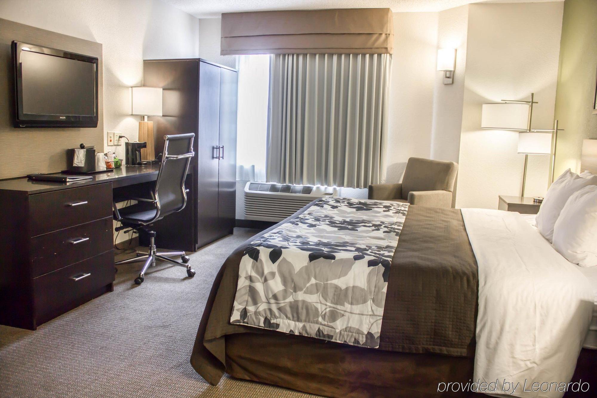 Sleep & - State Area 2* Columbus